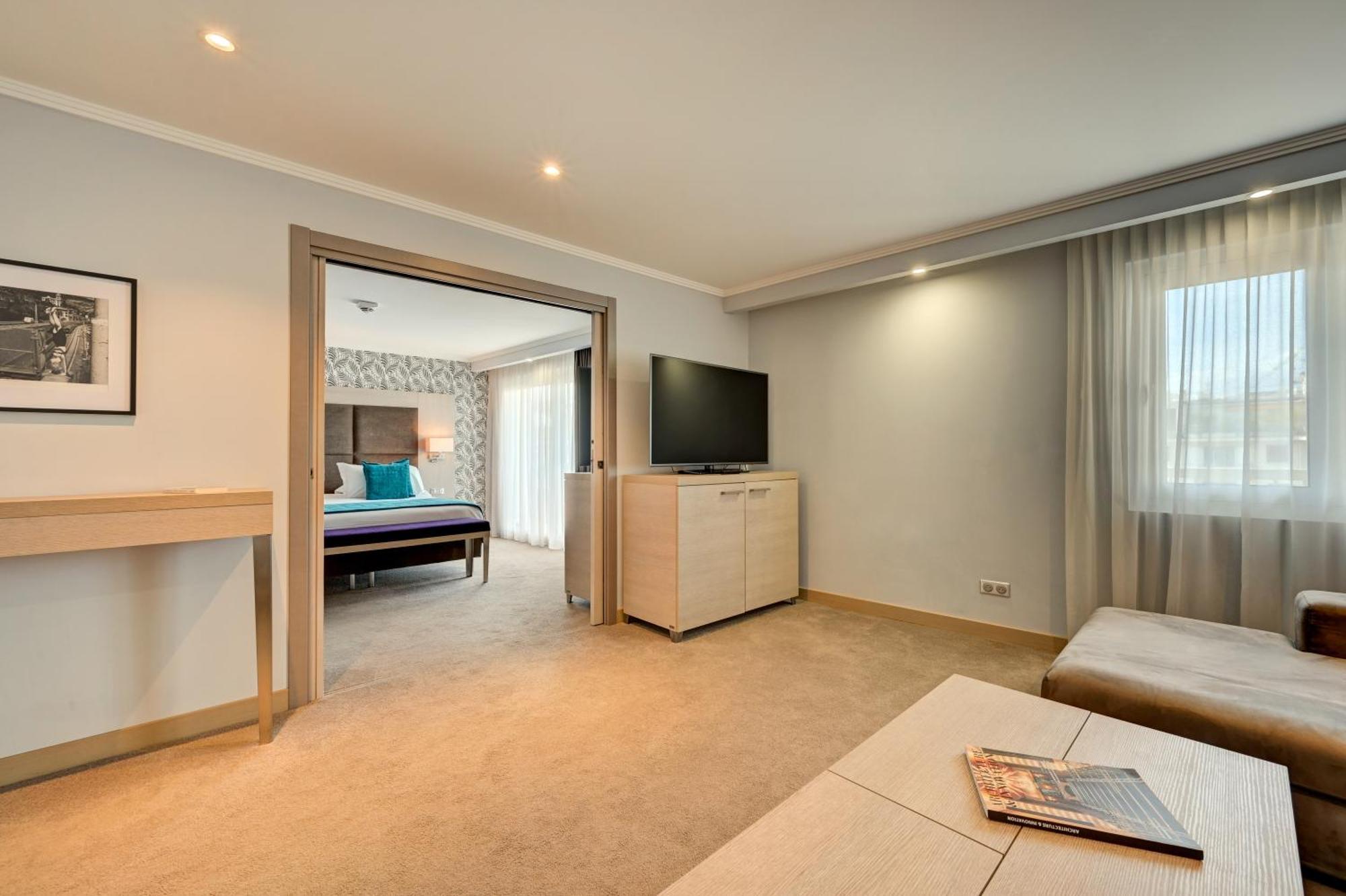 Executive Suite