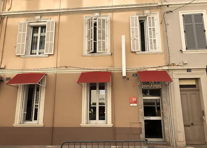 Anna LiviaHotel Cannes